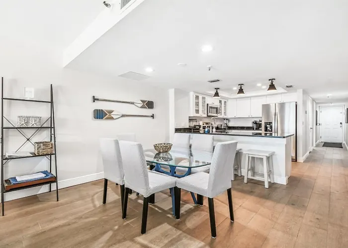 Top-floor Oceanfront At Seagate! *