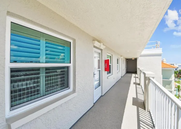 Top-floor Oceanfront At Seagate! Clearwater Beach
